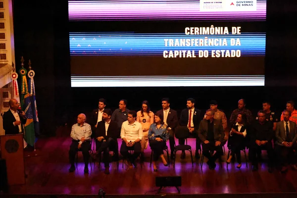 Governo de Minas transfere capital para Pouso Alegre e anuncia dois novos Colégios Tiradentes para o Sul do estado