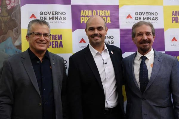 Governo de Minas transfere capital para Pouso Alegre e anuncia dois novos Colégios Tiradentes para o Sul do estado
