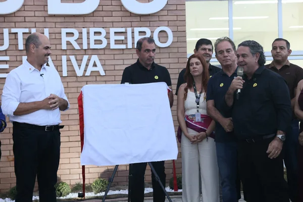 Governo de Minas vistoria entregas para a saúde e educação em São Sebastião da Bela Vista