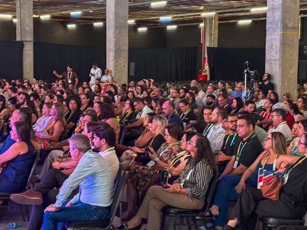 Governo de Minas anuncia custeio inédito para transporte de pacientes no Conexão Minas-Saúde 2026