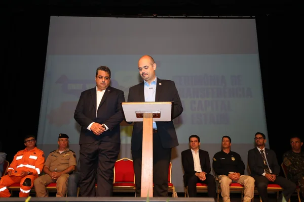 Governo de Minas transfere capital para Poços de Caldas, anuncia novo Colégio Tiradentes e R$ 7,5 milhões para armamento da Polícia Civil