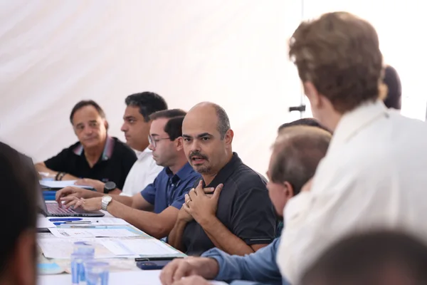 Governo de Minas participa da Praça de Serviços em Poços de Caldas e anuncia R$ 400 milhões para rodovias da região