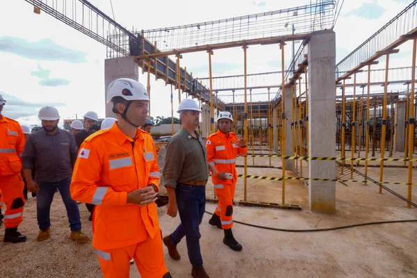 Governo de Minas vistoria obras da nova sede do Corpo de Bombeiros em Diamantina