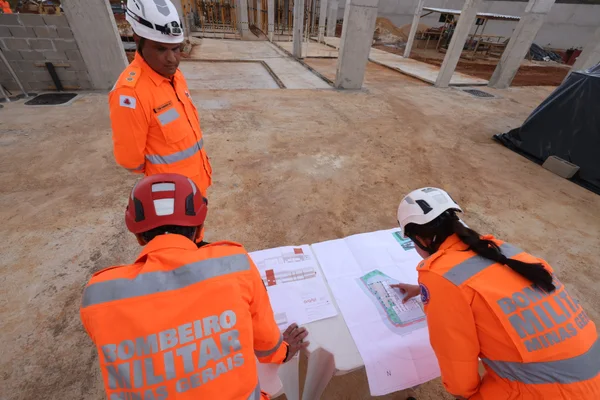 Governo de Minas vistoria obras da nova sede do Corpo de Bombeiros em Diamantina