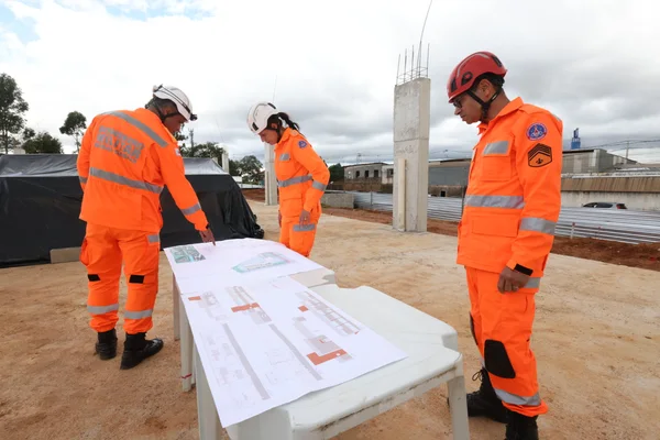 Governo de Minas vistoria obras da nova sede do Corpo de Bombeiros em Diamantina
