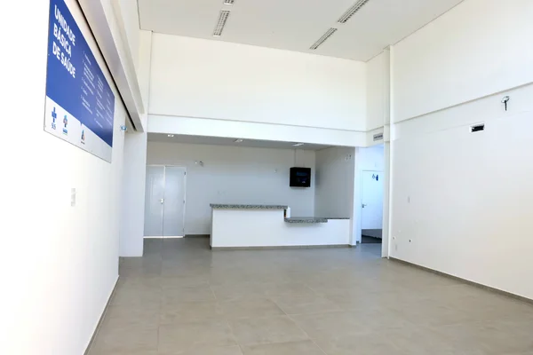 Governo de Minas vistoria obras finais de nova UBS em Barbacena e anuncia fechamento definitivo do antigo Hospital Colônia