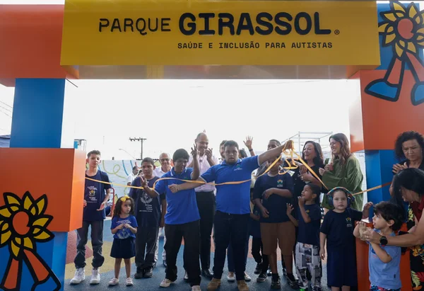 Em Ouro Branco, Governo de Minas inaugura primeiro Parque Girassol no interior do estado para fortalecer acolhimento de crianças com deficiência