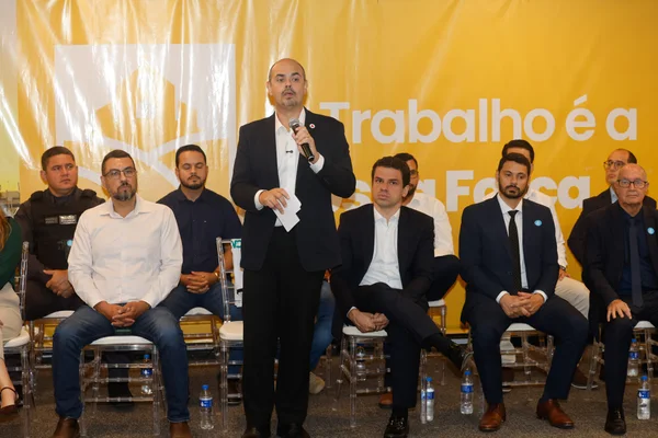 Governo de Minas transfere capital para Paracatu e anuncia novo Colégio Tiradentes na região
