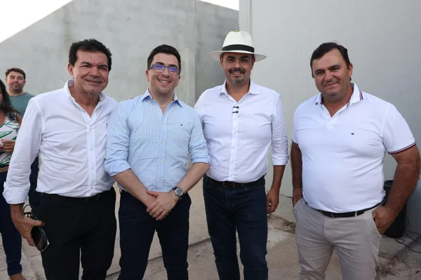 Governo de Minas vistoria obras de Unidade Básica de Saúde em Santa Rosa da Serra
