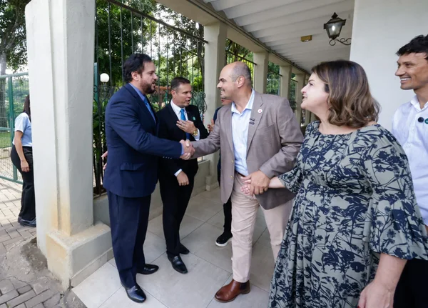 Governo de Minas transfere capital para Ponte Nova e anuncia ampliação da vacinação contra a influenza em todo o Estado