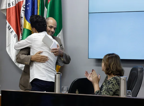 Governo de Minas transfere capital para Ponte Nova e anuncia ampliação da vacinação contra a influenza em todo o Estado