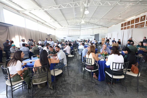 Governo de Minas lança política de desenvolvimento agrícola para a região Central e entrega títulos de regularização fundiária em Curvelo