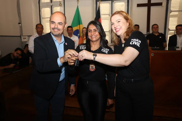 Governo de Minas transfere capital para Teófilo Otoni e anuncia investimentos para a Polícia Civil da região