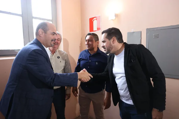 Governo de Minas transfere capital para Varginha e anuncia dois novos Colégios Tiradentes para região