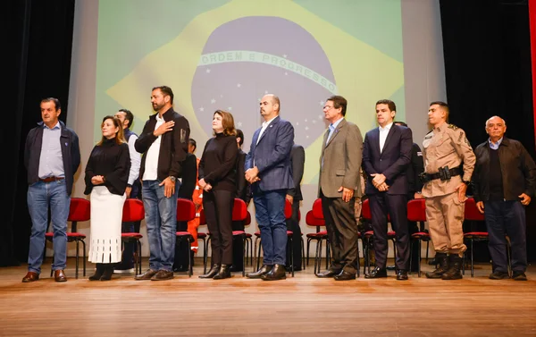 Governo de Minas transfere capital para Varginha e anuncia dois novos Colégios Tiradentes para região