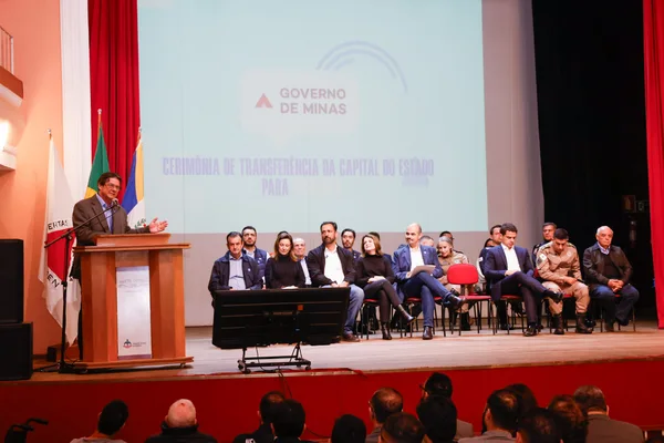 Governo de Minas transfere capital para Varginha e anuncia dois novos Colégios Tiradentes para região