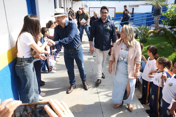 Governo de Minas anuncia recursos para fortalecer saúde e educação em Perdões