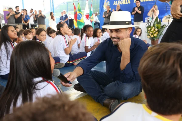 Governo de Minas anuncia recursos para fortalecer saúde e educação em Perdões