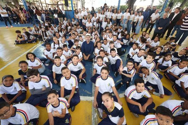 Governo de Minas anuncia recursos para fortalecer saúde e educação em Perdões