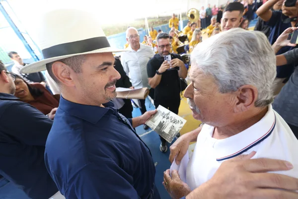 Governo de Minas anuncia recursos para fortalecer saúde e educação em Perdões