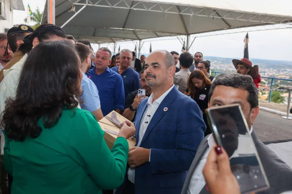 Governo de Minas transfere capital para Sete Lagoas e anuncia oito novos Colégios Tiradentes na Região Metropolitana de Belo Horizonte