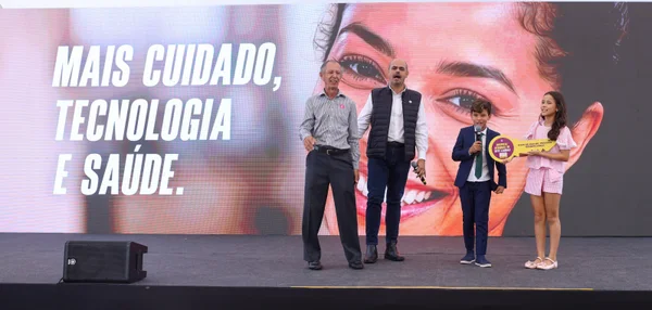 Governo de Minas entrega instalações do Hospital Regional de Sete Lagoas e anuncia R$ 76 milhões para a compra de equipamentos 