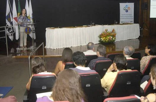 Cleide Pedrosa durante Seminário Internacional Gestão de Recursos Hídricos