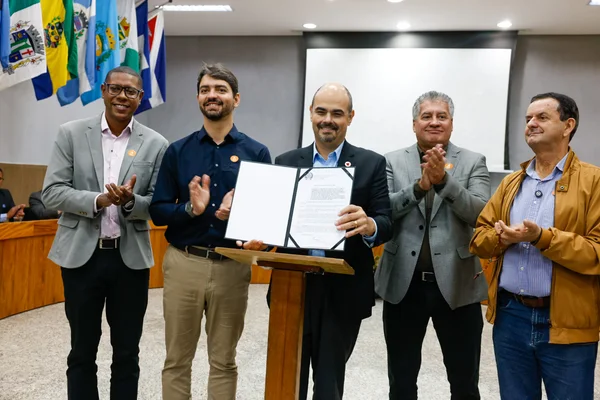 Governo de Minas transfere a capital para Passos e anuncia a construção de nova sede da Delegacia Regional de Polícia Civil na cidade