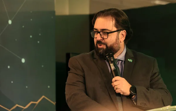 Com apoio do Governo de Minas, Cemig anuncia iniciativa que reduz em até 26% a conta de luz