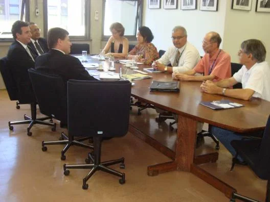 Presidência, Diretoria e pesquisadores recepcionam representantes do CBMM