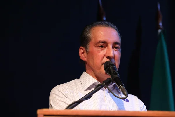 Governo de Minas transfere capital para Governador Valadares e anuncia R$ 2,8 bilhões do Acordo do Rio Doce para região atingida por rompimento de barragem