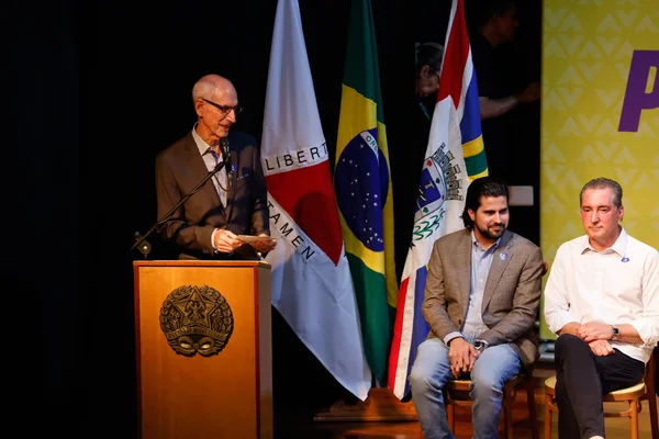 Governo de Minas transfere capital para Governador Valadares e anuncia R$ 2,8 bilhões do Acordo do Rio Doce para região atingida por rompimento de barragem