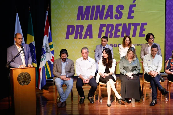 Governo de Minas transfere capital para Governador Valadares e anuncia R$ 2,8 bilhões do Acordo do Rio Doce para região atingida por rompimento de barragem