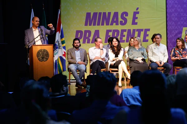 Governo de Minas transfere capital para Governador Valadares e anuncia R$ 2,8 bilhões do Acordo do Rio Doce para região atingida por rompimento de barragem