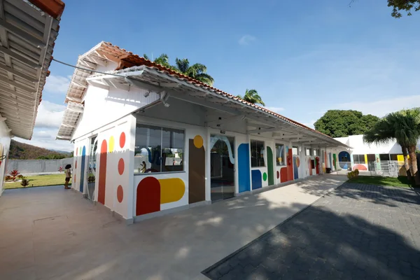 Governo de Minas vistoria Centro de Referência em Educação Funcional Especializada no Vale do Rio Doce