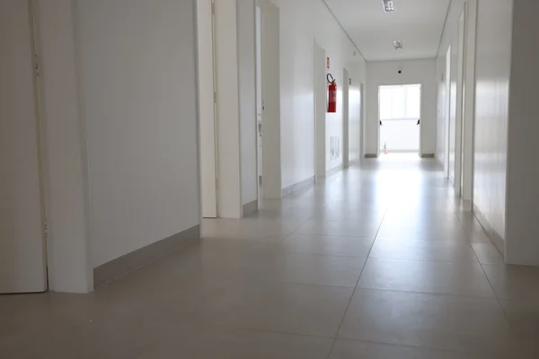Governo de Minas vistoria obras finais de nova UBS em Capitão Andrade