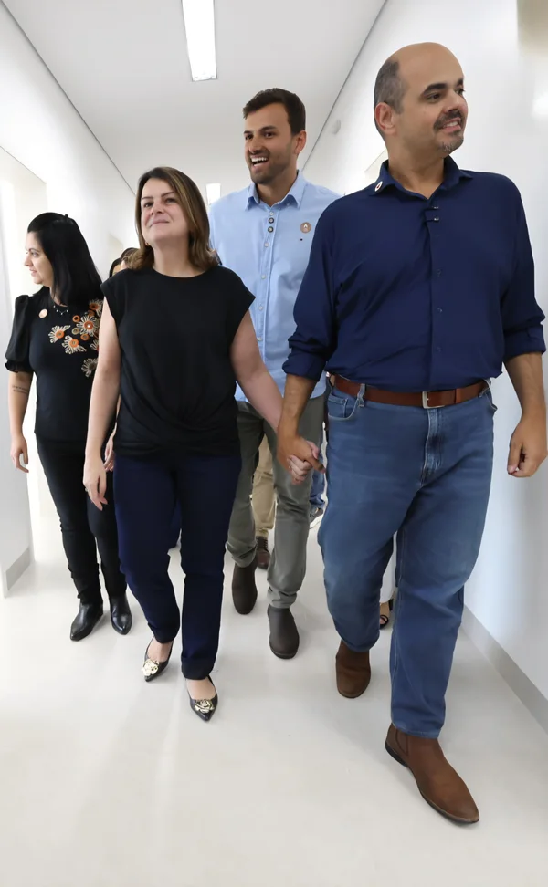 Governo de Minas vistoria obras finais de nova UBS em Capitão Andrade