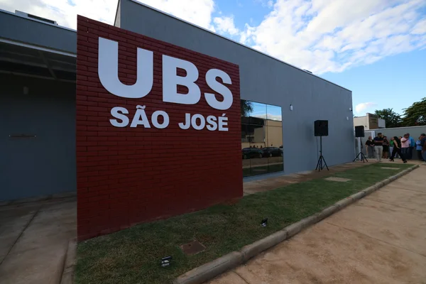Governo de Minas vistoria obras finais de nova UBS em Capitão Andrade