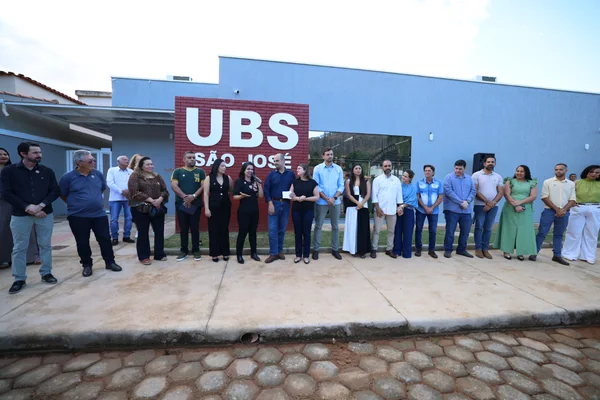 Governo de Minas vistoria obras finais de nova UBS em Capitão Andrade