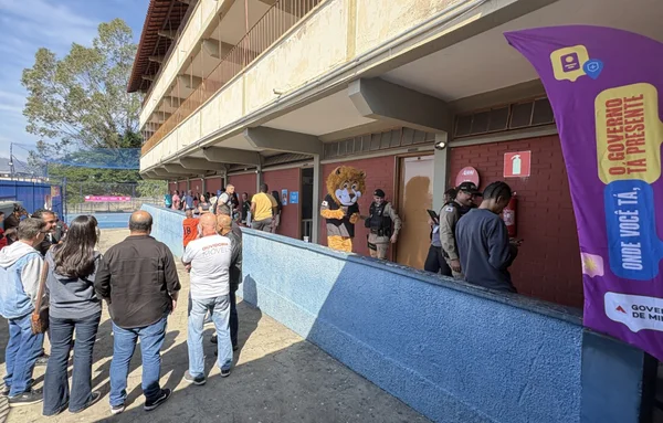 Comunidades recebem primeiras edições da Praça de Serviços do Governo Presente em Belo Horizonte