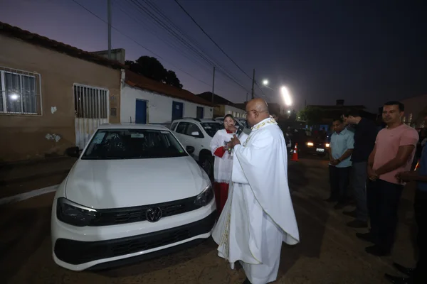 Governo de Minas entrega veículos para as áreas da saúde, educação e assistência social em São João do Pacuí