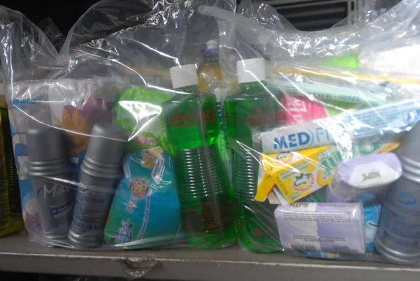 A Defesa Civil de Minas Gerais disponibilizou dois mil kits de higiene para as vítimas do terremoto no Haiti