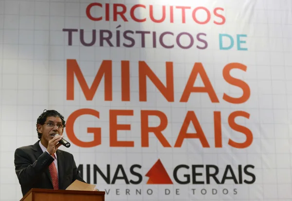 Secretário de Turismo, Geraldo Pimenta, durante evento no Auditório JK