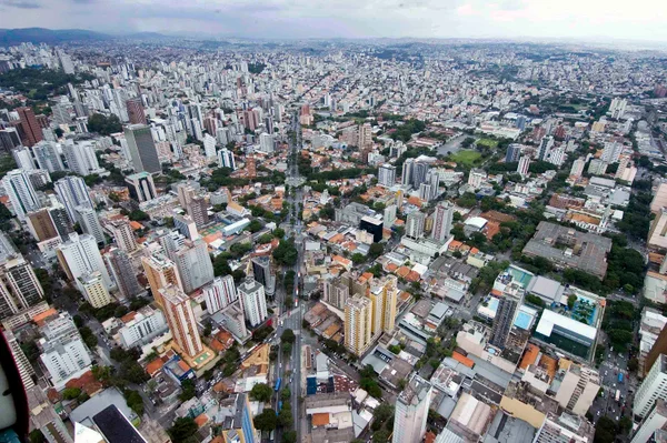 A RMBH registrou no período crescimento de 3,2% no nível de emprego