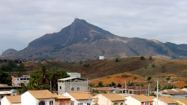 Pico do Ibituruna abriga plataforma de voo livre consagrada no cenário nacional e internacional