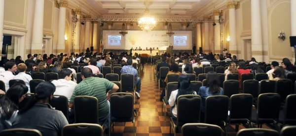 Seminário consolida-se como a principal ferramenta de atualização profissional dos farmacêuticos