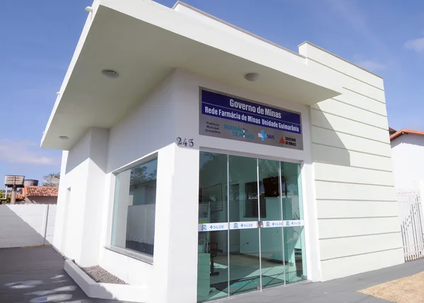 Fachada padronizada em todas as regiões