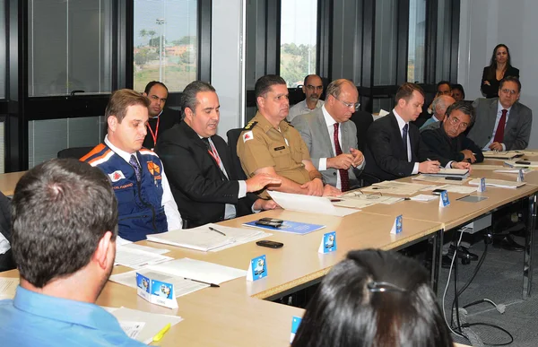 Comitê de Convivência com a Seca contou com participação de representantes de 18 secretarias e órgãos do Estado