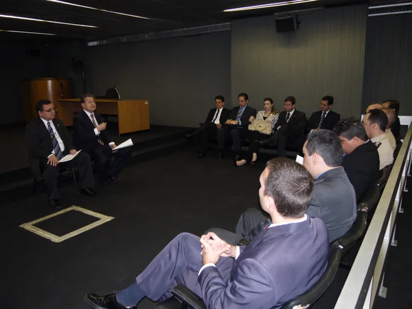 No encontro foram discutidos novos procedimentos operacionais por parte das instituições