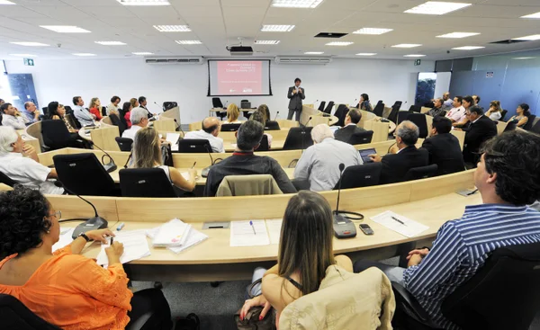 Reunião com os representantes das Unidades e Centros de Alta Complexidade em Oncologia